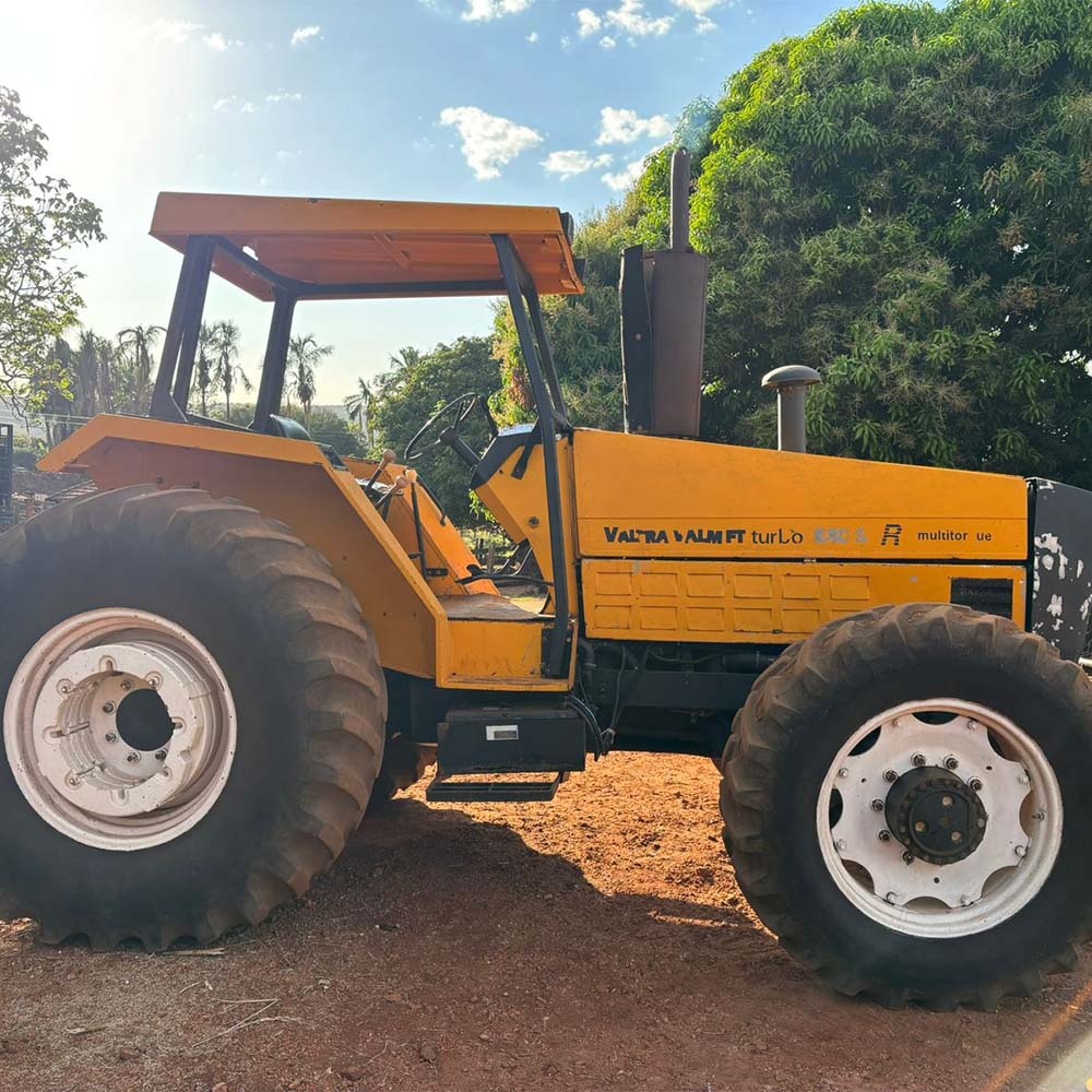 Trator Valmet 1580S ano 1994