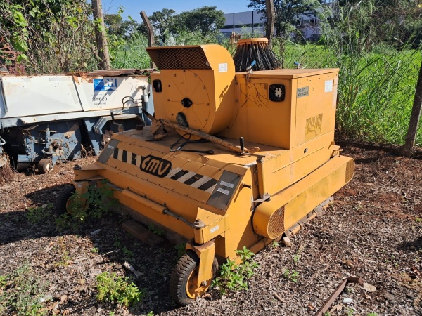 Peça Outros  Vassoura mecânica DM modelo VCR 1600