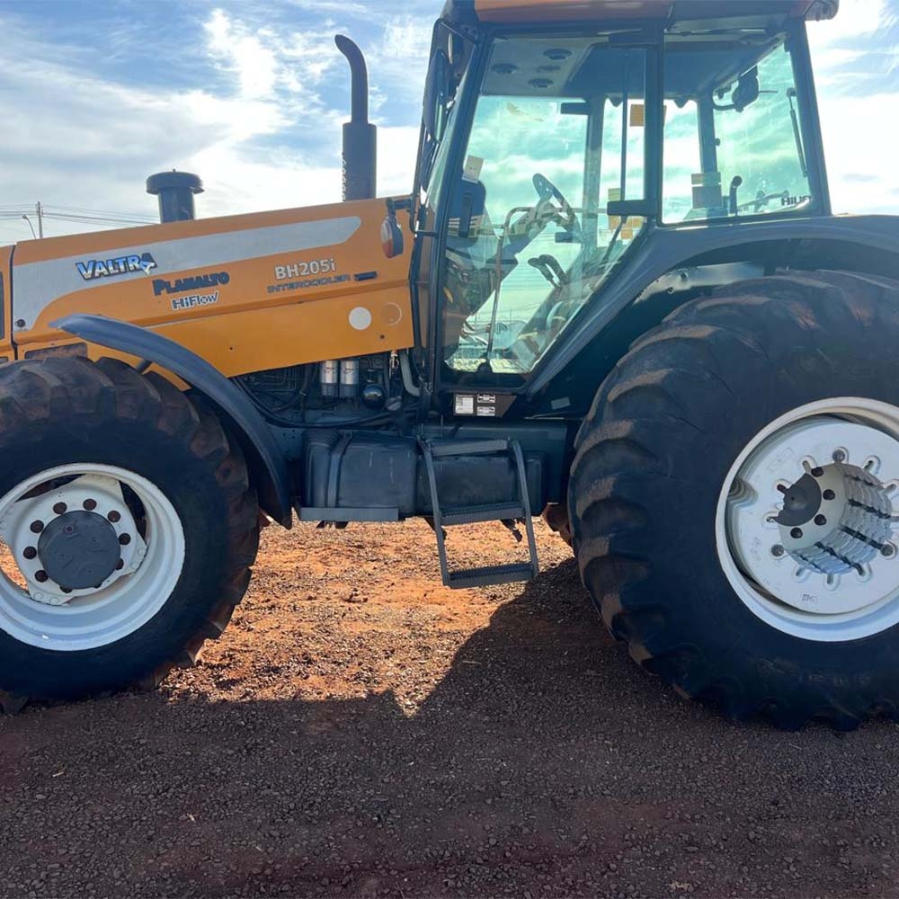 Trator Valtra BH205i ano 2012