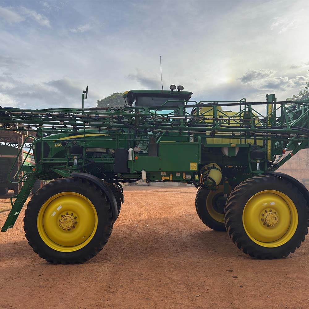 Pulverizador Autopropelido John Deere M4030 ano 2019