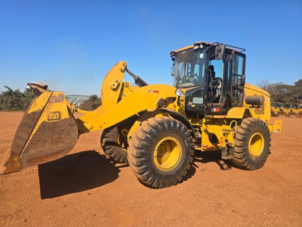 Pá Carregadeira Caterpillar 924K ano 2020