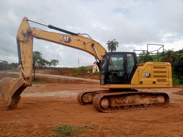 Escavadeira Caterpillar 320 ano 2022