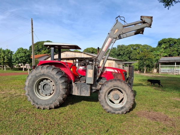 Trator Massey Ferguson 4292 ano 2015