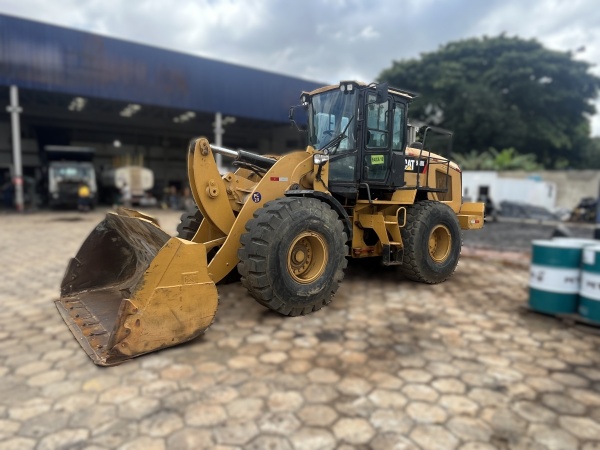 Pá Carregadeira Caterpillar 938K ano 2016