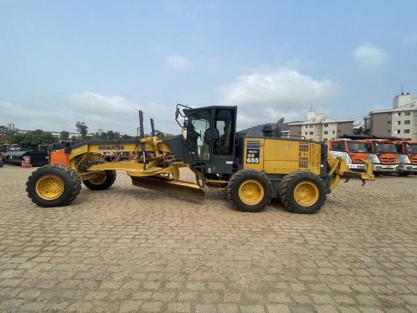 Motoniveladora Komatsu GD655-3 ano 2013