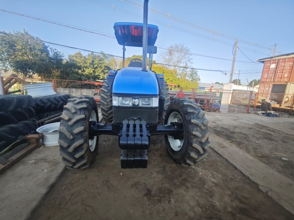 Trator New Holland TL 75 ano 2010