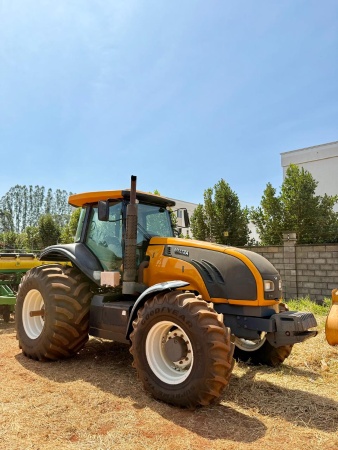 Trator Valtra BT 170 ano 2014