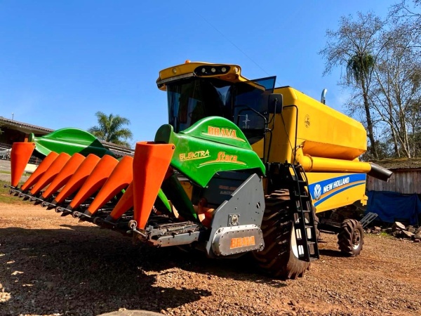 Colheitadeira New Holland TC 4.90 ano 2021