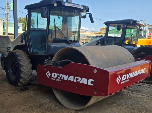Rolo Compactador Dynapac CA25 ano 2020