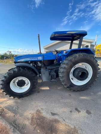 Trator New Holland 7630 ano 2008