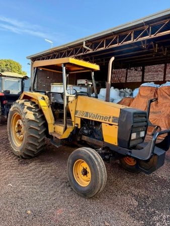 Trator Valmet 880 ano 1989