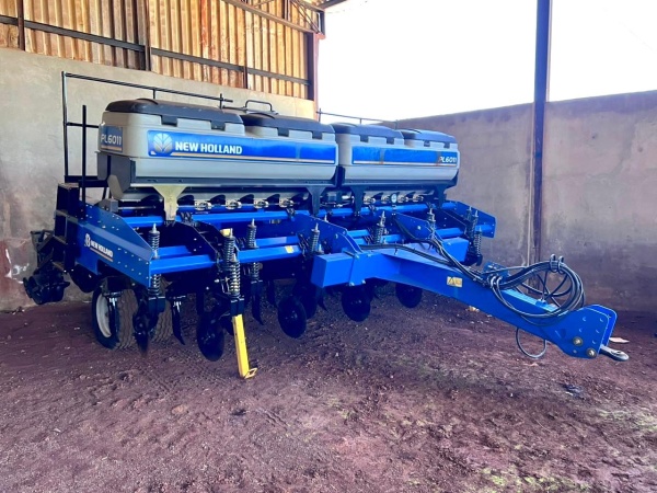 Plantadeira New Holland PL 6011 ano 2021
