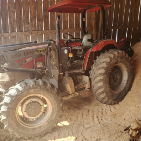 Trator Case Farmal 80 ano 2016