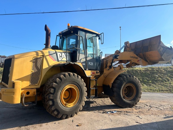 Pá Carregadeira Caterpillar 950H ano 2011