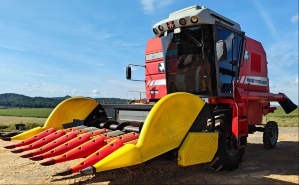 Colheitadeira Massey Ferguson MF 3640 Advanced ano 2008
