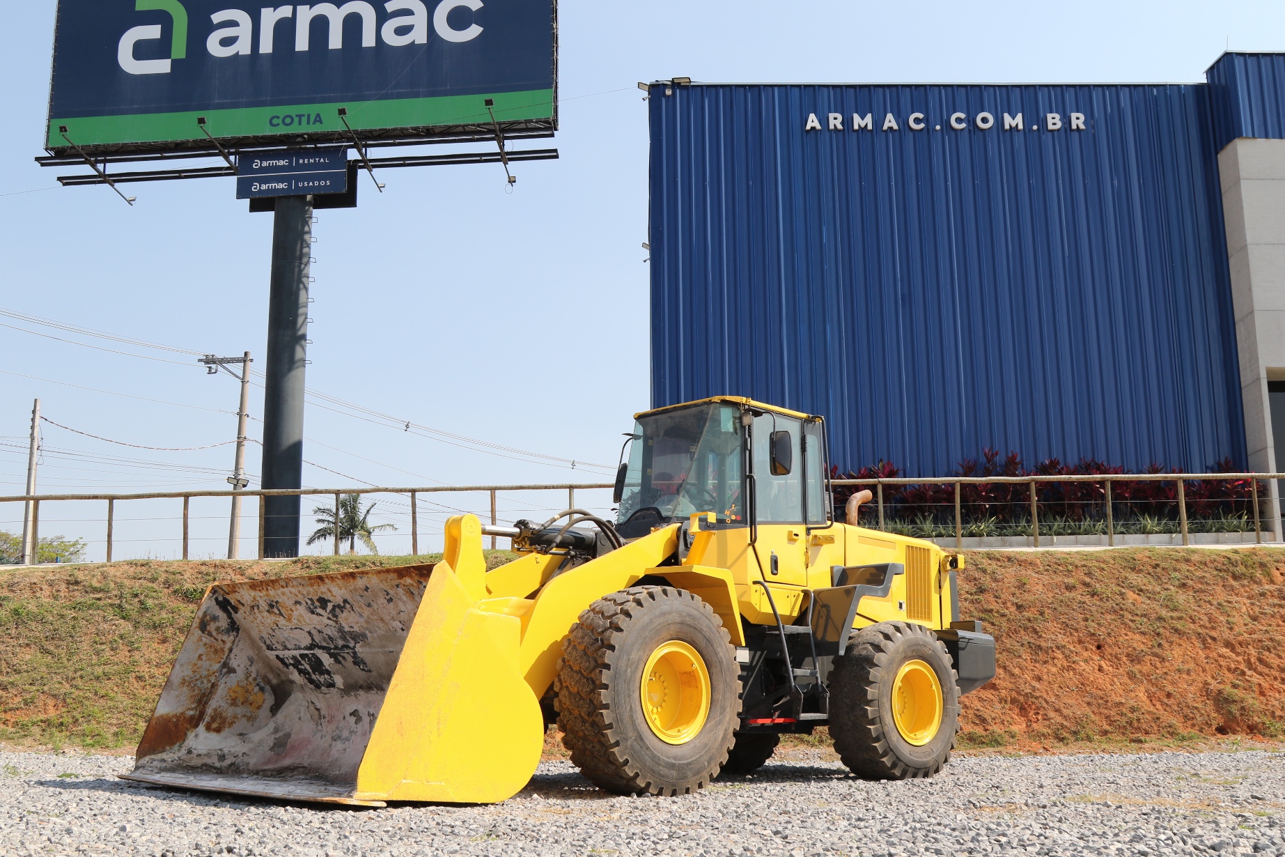 Pá Carregadeira Komatsu WA320 ano 2017
