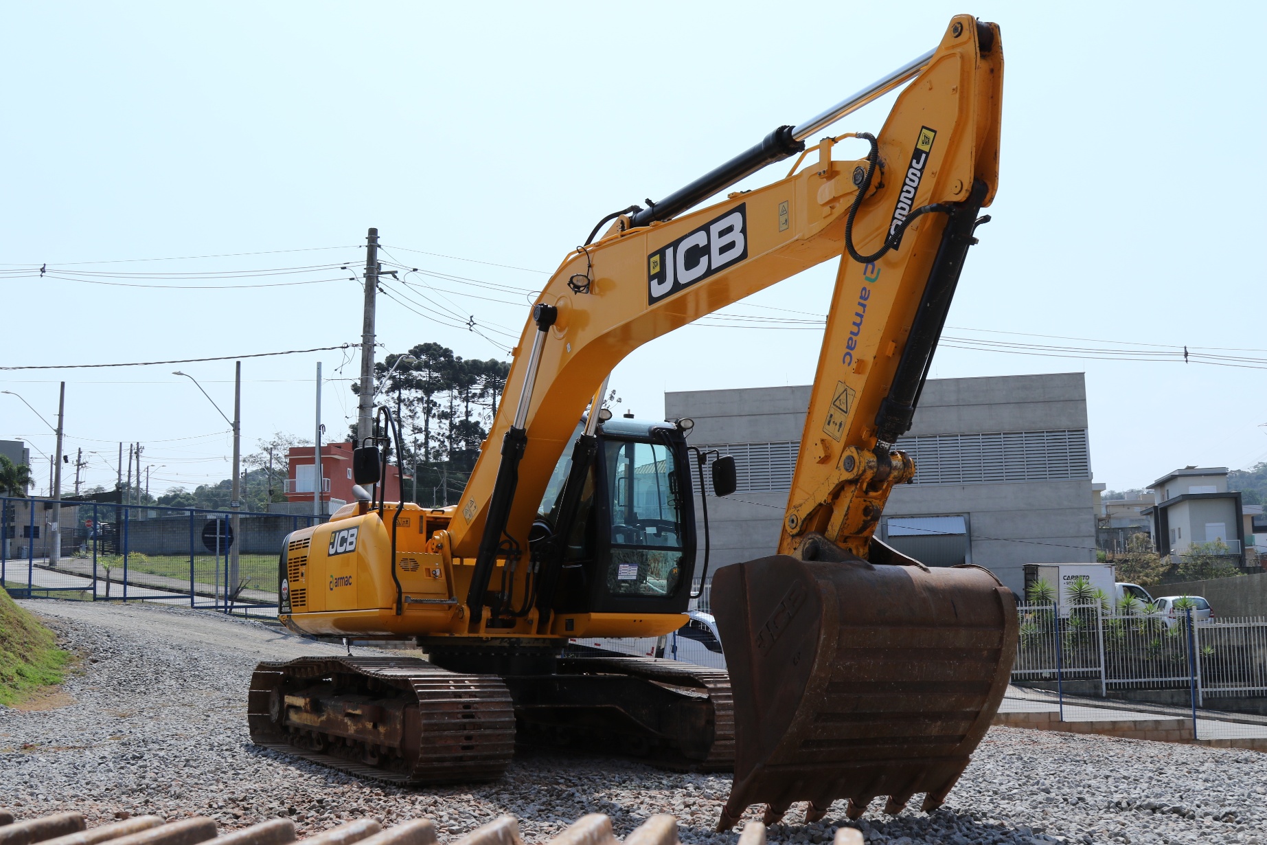 Escavadeira JCB JS220LC ano 2022