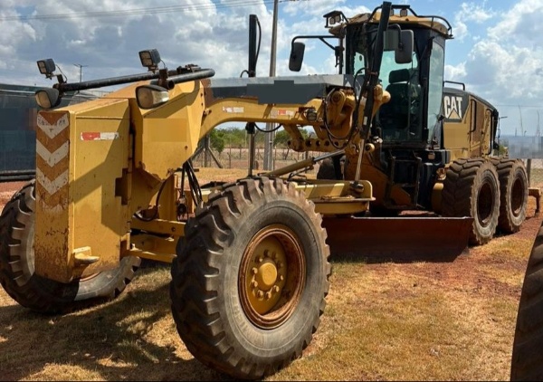 Motoniveladora Caterpillar 140M ano 2010