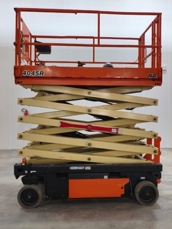 Plataforma JLG 4045E ano 2018