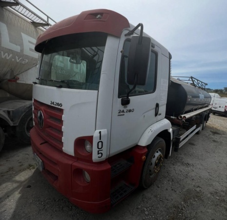 Caminhão Volkswagen 24.280 CRM 8X2 ano 2019
