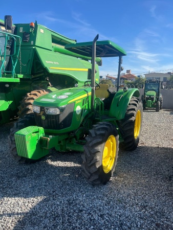 Trator John Deere 5080E ano 2019