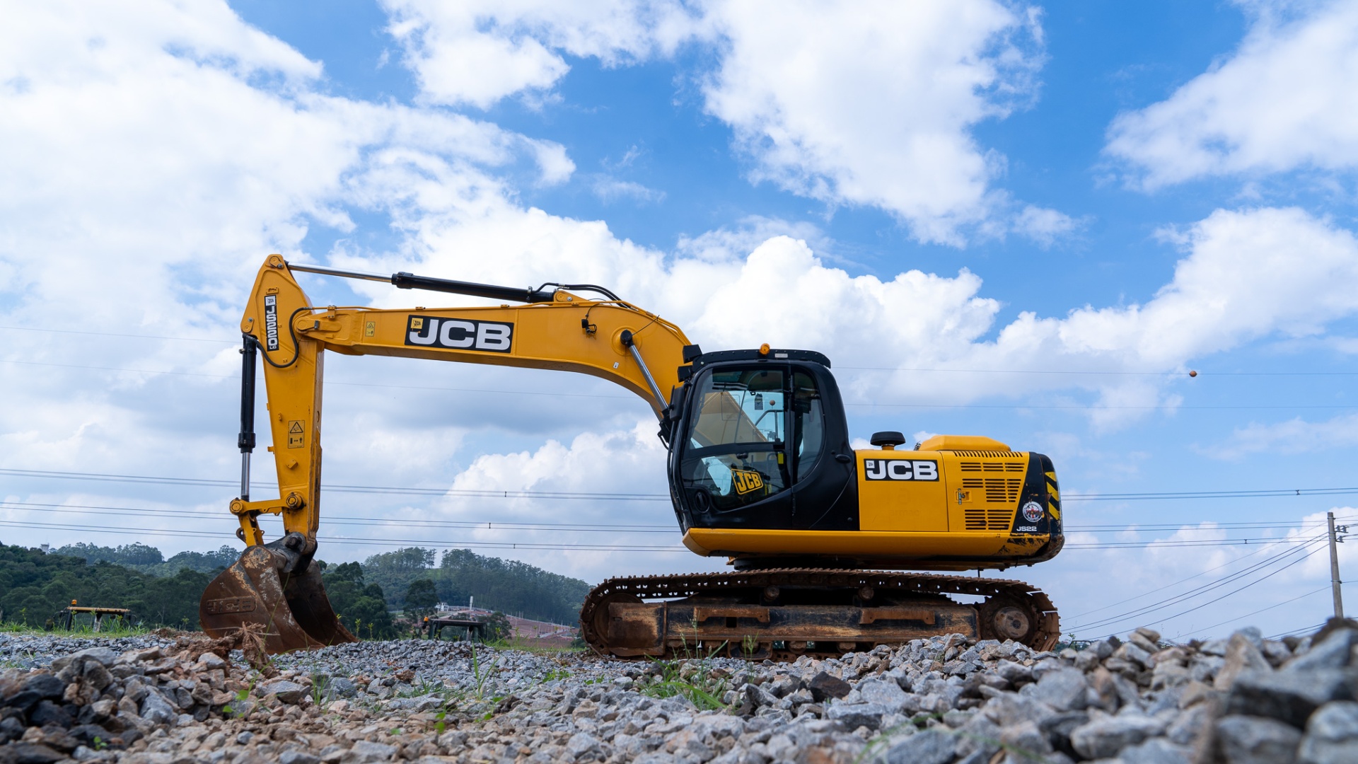 Escavadeira JCB JS220LC ano 2021