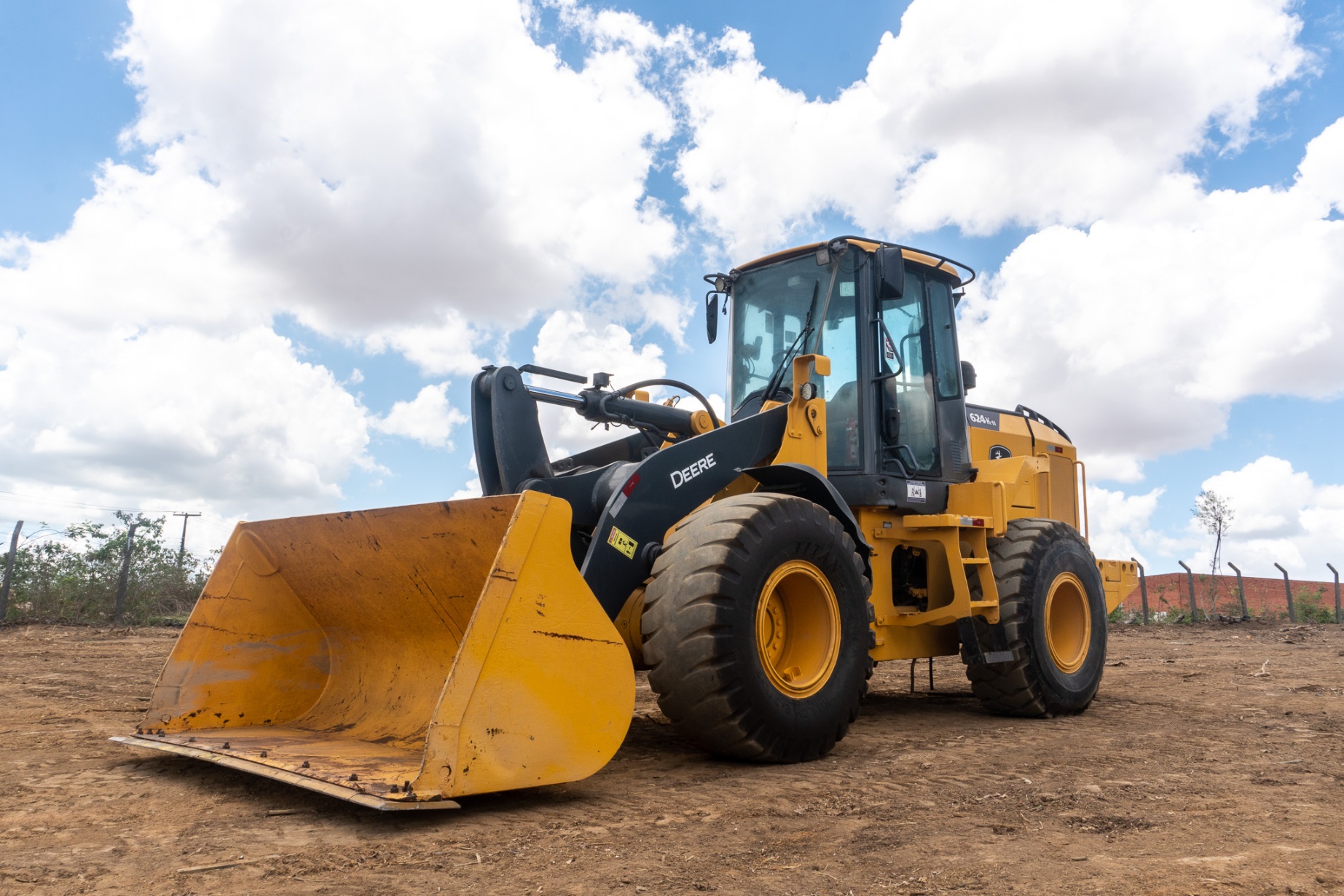 Pá Carregadeira John Deere 624K ano 2019