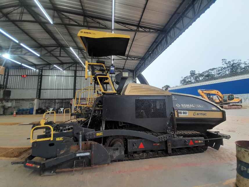 Vibroacabadora bomag VDA 700 MAX ano 2021