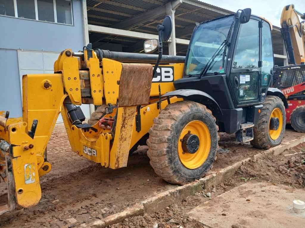 Manipulador Telescópico JCB 540-170 ano 2022
