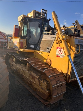 Trator de Esteira Komatsu D85EX-15E0 ano 2020
