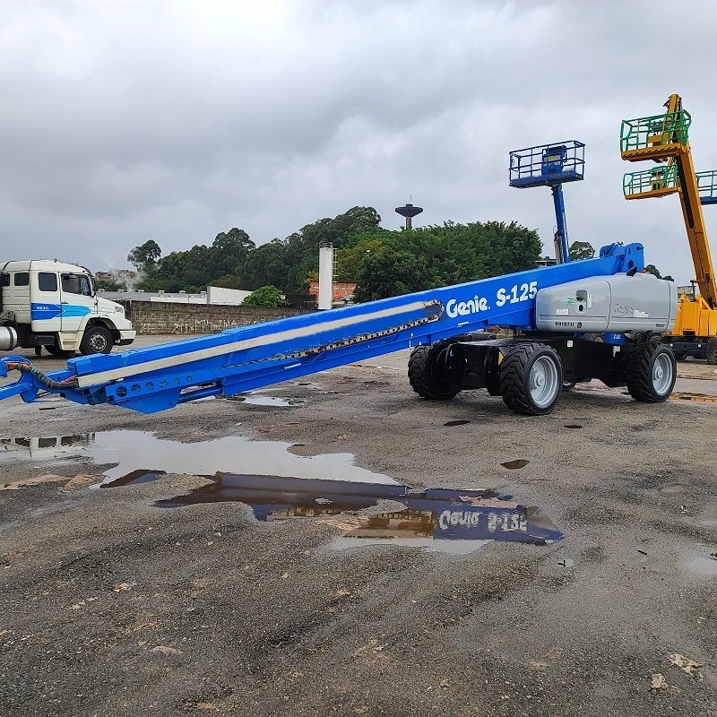 Plataforma Genie  S 125 ano 2016