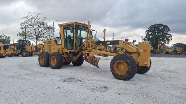Motoniveladora Caterpillar 140K ano 2017