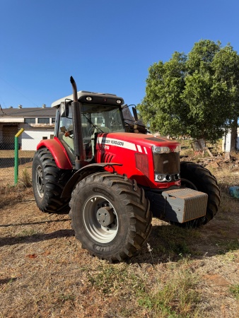 Trator Massey Ferguson 7219 ano 2017