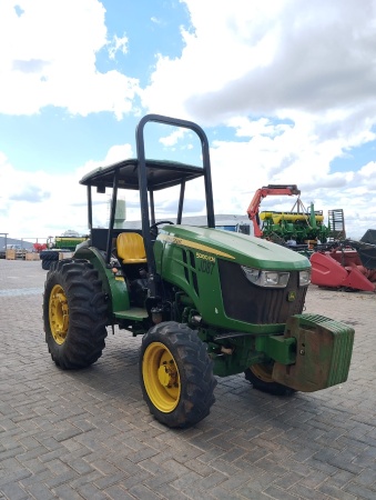 Trator John Deere 5080EN ano 2023