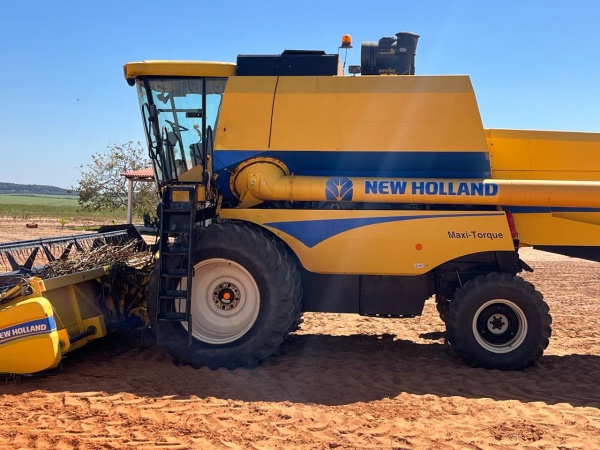 Colheitadeira New Holland TC 5090   ano 2017