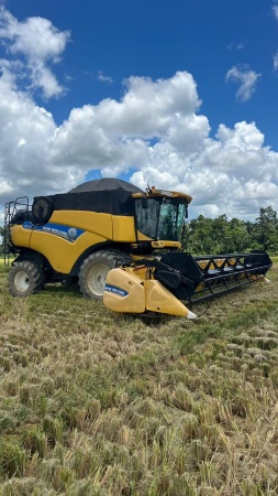 Colheitadeira New Holland CR 5.85 ano 2019