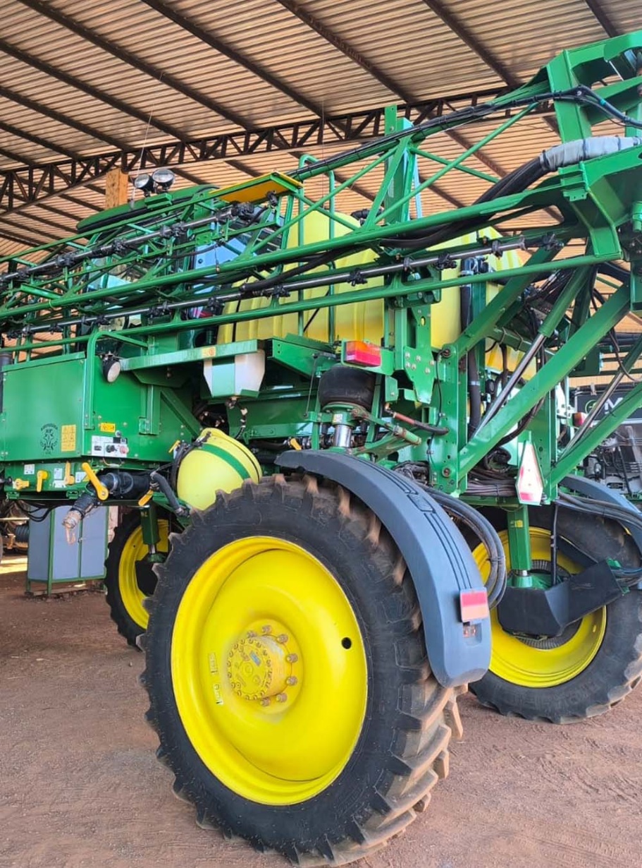 Pulverizador Autopropelido John Deere M4030 ano 2020