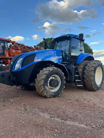 Trator New Holland T8.325 ano 2014 - T8.325 - Máquinas Agrícolas