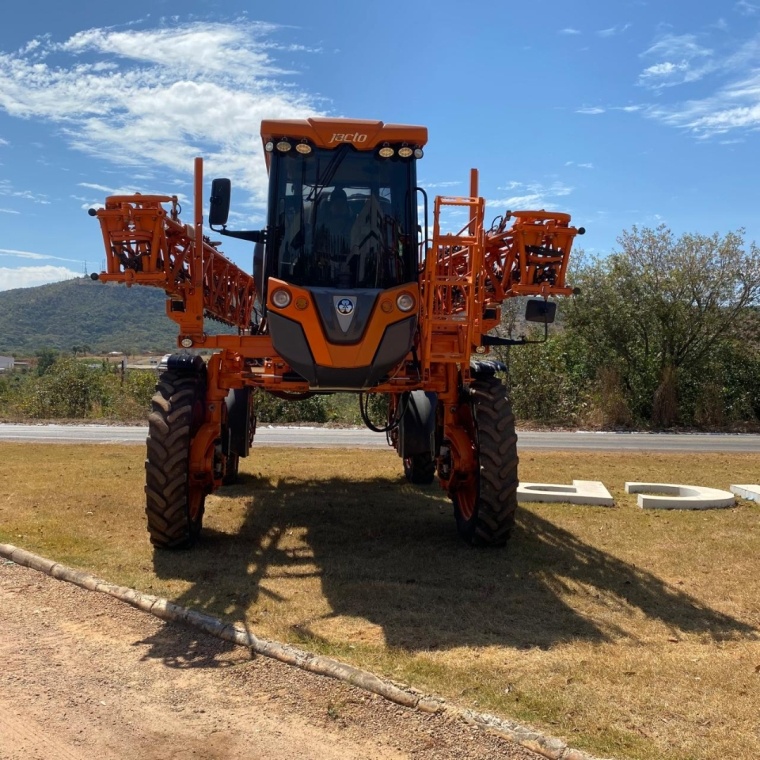 Pulverizador Autopropelido Jacto Uniport 4530 ano 2021