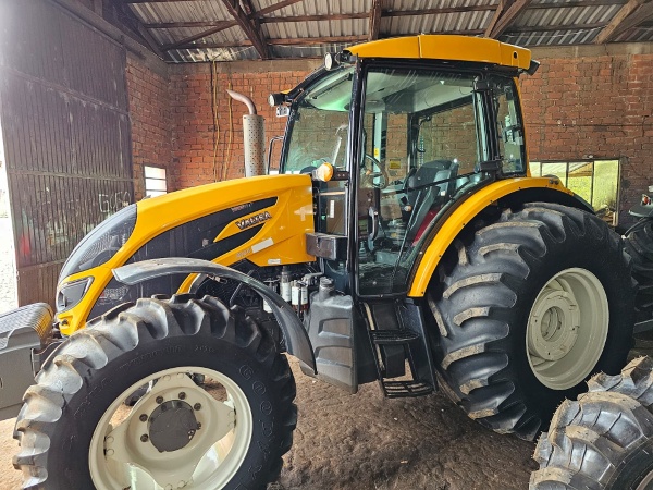 Trator Valtra Valtra A 124 ano 2022