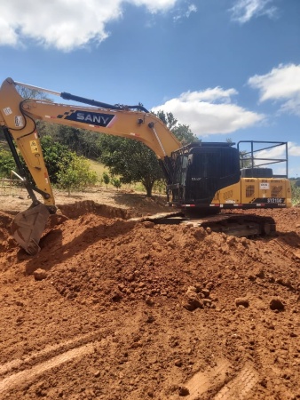 Escavadeira SANY SY215 C-9 ano 2022