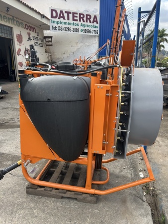Pulverizador Daterra Arbus 400  ano 2025