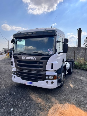 Caminhão Scania P360 ano 2012