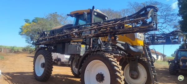 Pulverizador Autopropelido Valtra BS3300H ano 2021