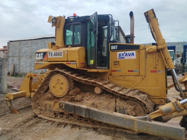 Trator de Esteira Caterpillar D6T XL ano 2018