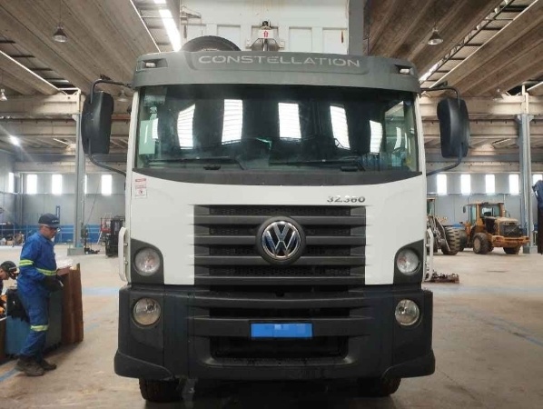 Caminhão Volkswagen CONSTELLATION 32360 ano 2022