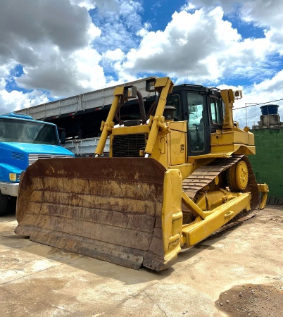 Trator de Esteira Caterpillar D6 T ano 2016