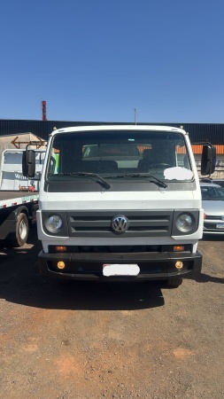Caminhão Volkswagen Delivery 8160 ano 2014 - Delivery 8160 - Caminhões e Carretas