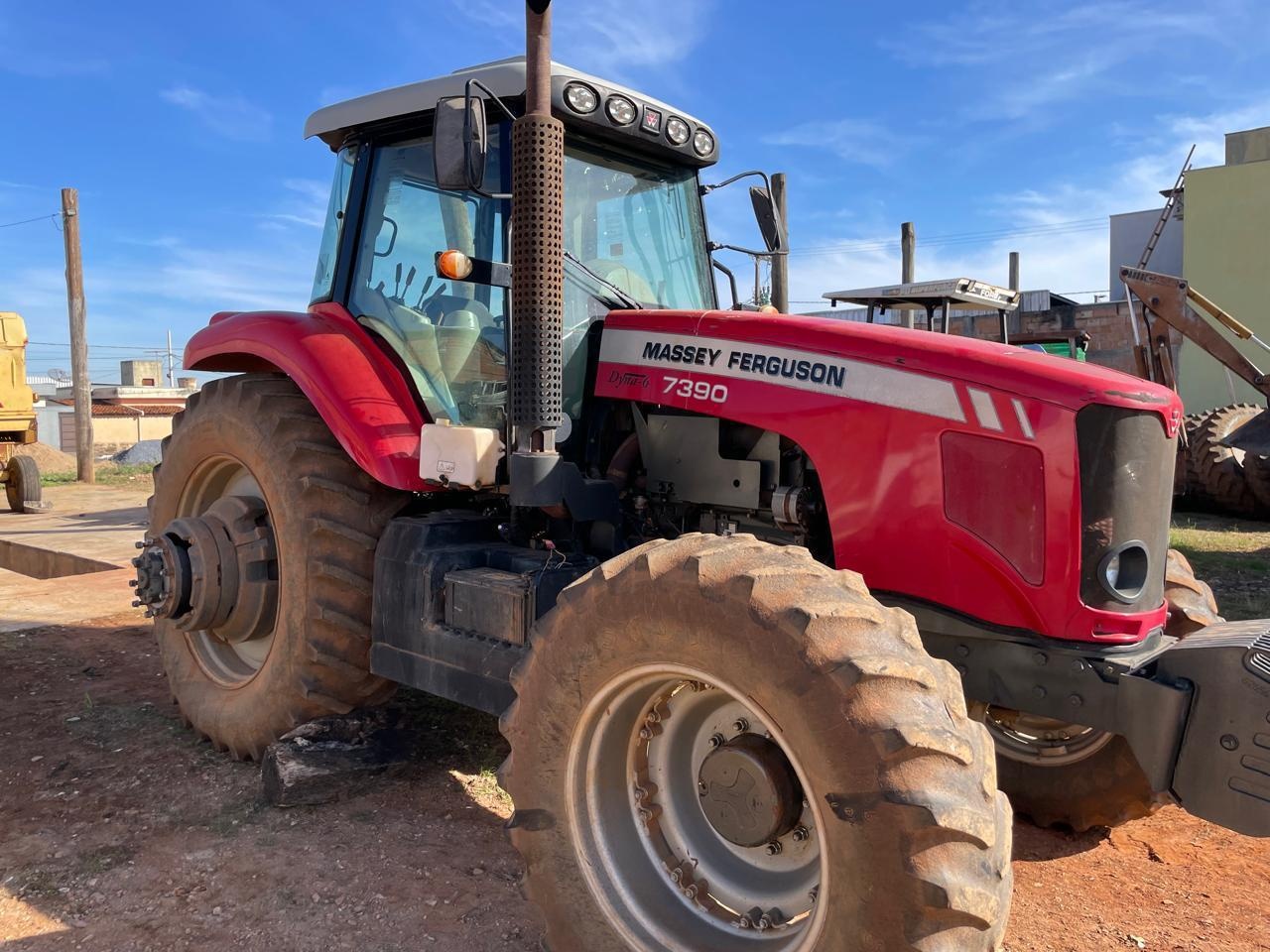 Trator Massey Ferguson MF 7390 ano 2012