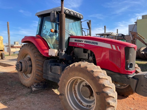 Trator Massey Ferguson MF 7390 ano 2012